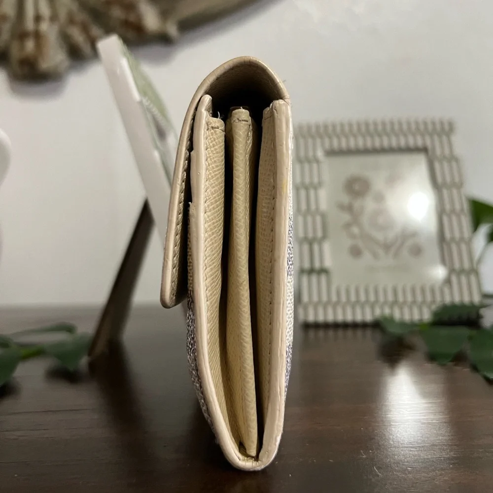 Louis Vuitton Damier Azur Sara Long Wallet - Picture 14 of 17